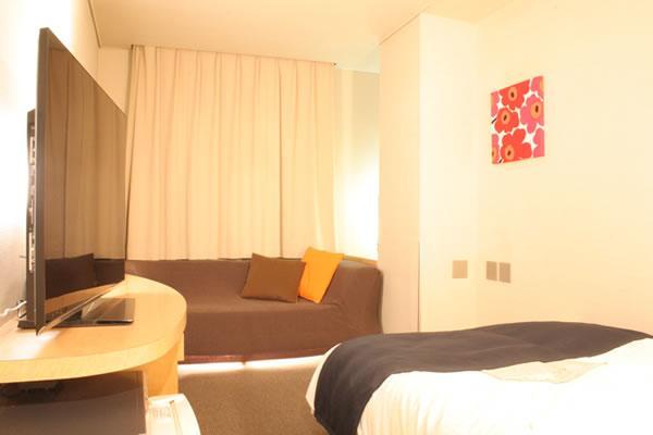 Hotel Estacion Хіконе Екстер'єр фото